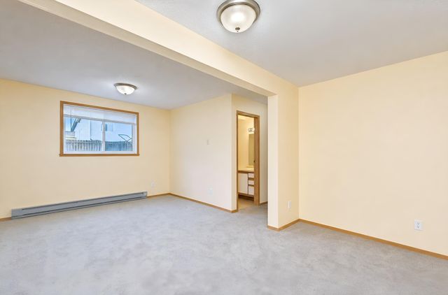 1896 Huntington Lane, West Fargo, ND 58078