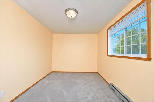 1896 Huntington Lane, West Fargo, ND 58078