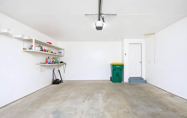 1896 Huntington Lane, West Fargo, ND 58078