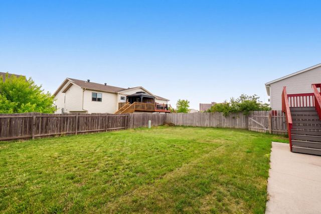1896 Huntington Lane, West Fargo, ND 58078