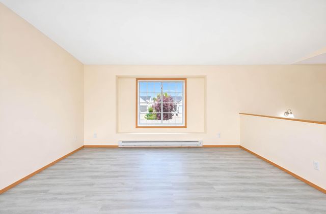 1896 Huntington Lane, West Fargo, ND 58078
