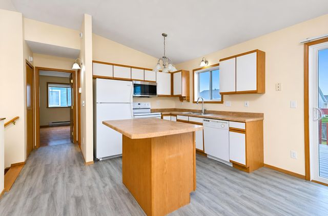 1896 Huntington Lane, West Fargo, ND 58078