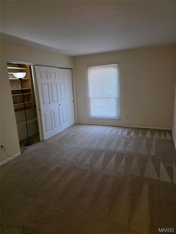 330 Chapel Ridge Drive G, Hazelwood, MO 63042