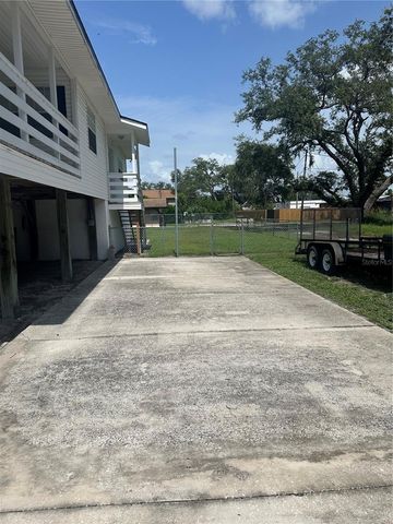 12055 MURRAY AVENUE, Largo, FL 33778