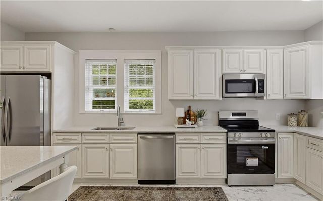 4635 Shattalon Drive, Winston-salem, NC 27106