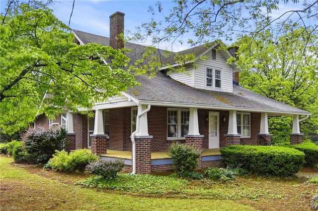 4635 Shattalon Drive, Winston-salem, NC 27106