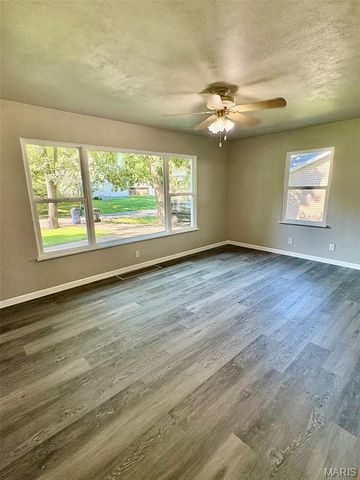 4209 Oak Lane, Belleville, IL 62226