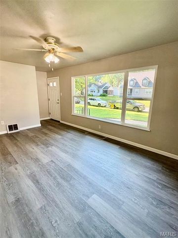 4209 Oak Lane, Belleville, IL 62226