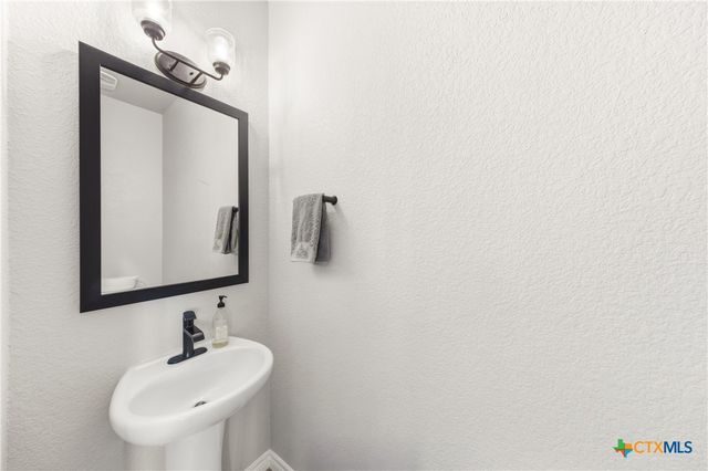 1708 Meadow Crest Drive, Salado, TX 76571