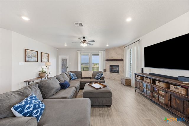 1708 Meadow Crest Drive, Salado, TX 76571