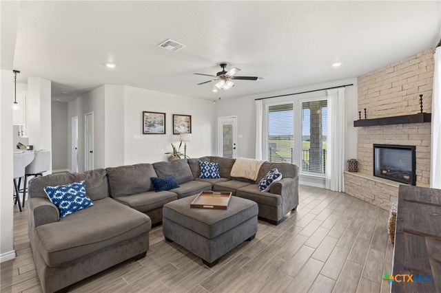 1708 Meadow Crest Drive, Salado, TX 76571