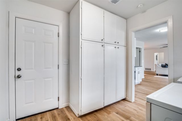 5316 Wild Oak Road, Balch Springs, TX 75180