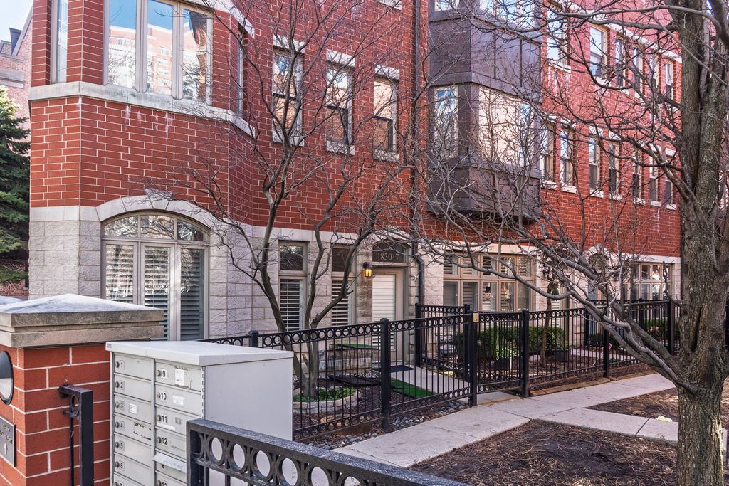 1830 S Calumet Avenue 7G, Chicago, IL 60616