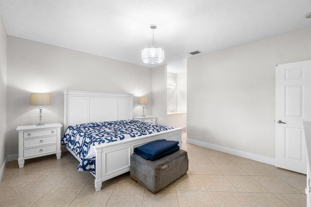 2473 S CORAL TRACE Circle, Delray Beach, FL 33445