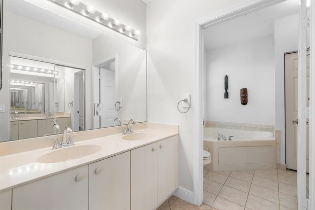 2473 S CORAL TRACE Circle, Delray Beach, FL 33445