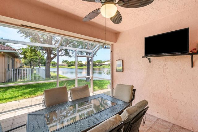 2473 S CORAL TRACE Circle, Delray Beach, FL 33445