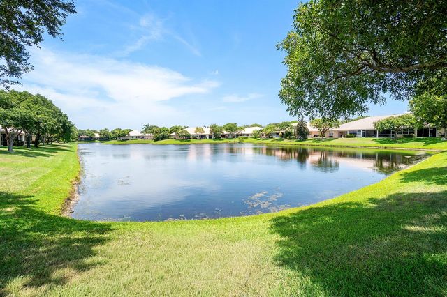 2473 S CORAL TRACE Circle, Delray Beach, FL 33445