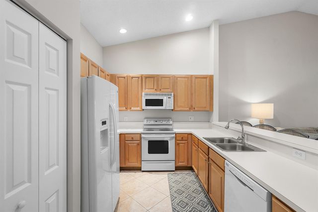 2473 S CORAL TRACE Circle, Delray Beach, FL 33445