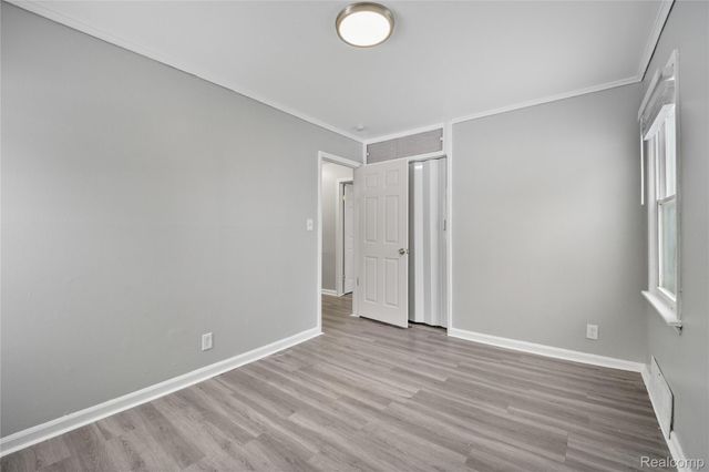 10760 Troy Street, Oak Park, MI 48237