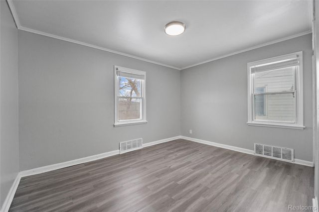 10760 Troy Street, Oak Park, MI 48237