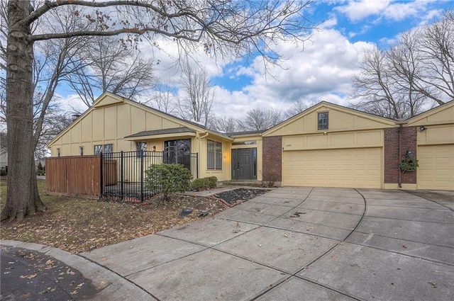 12891 Cambridge Court, Leawood, KS 66209