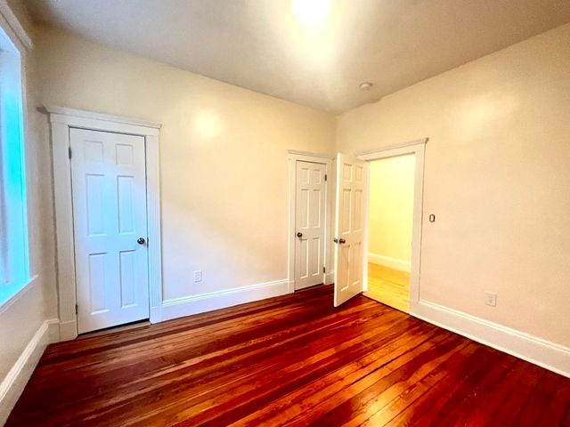 102 Trowbridge Street 2L, Cambridge, MA 02138