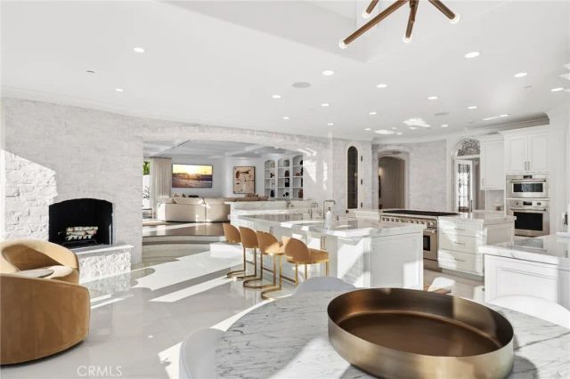 15 Shoreline, Newport Coast, CA 92657
