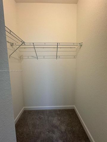 663 SE 13th St Cir, Homestead, FL 33034