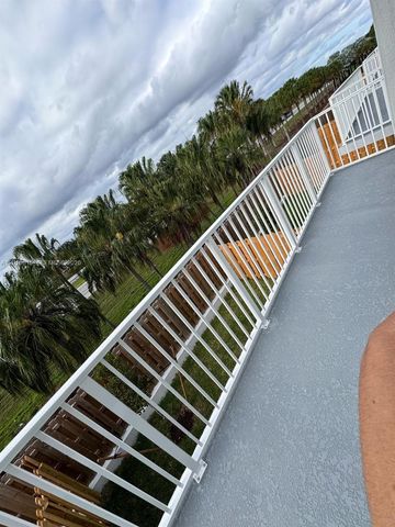 663 SE 13th St Cir, Homestead, FL 33034