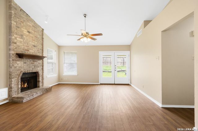 8007 Forest Crossing, Live Oak, TX 78233