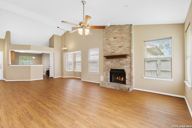 8007 Forest Crossing, Live Oak, TX 78233