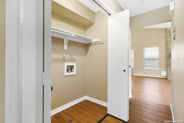 8007 Forest Crossing, Live Oak, TX 78233