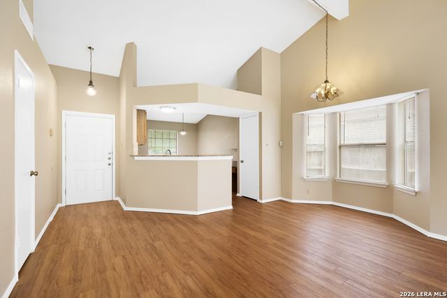 8007 Forest Crossing, Live Oak, TX 78233