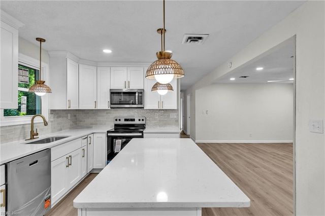 5157 Anvers RD, Virginia Beach, VA 23462