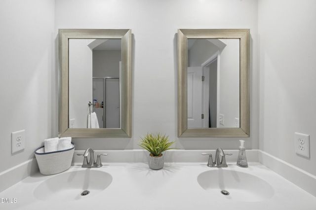 1860 Hammocks Beach Trail, Apex, NC 27502