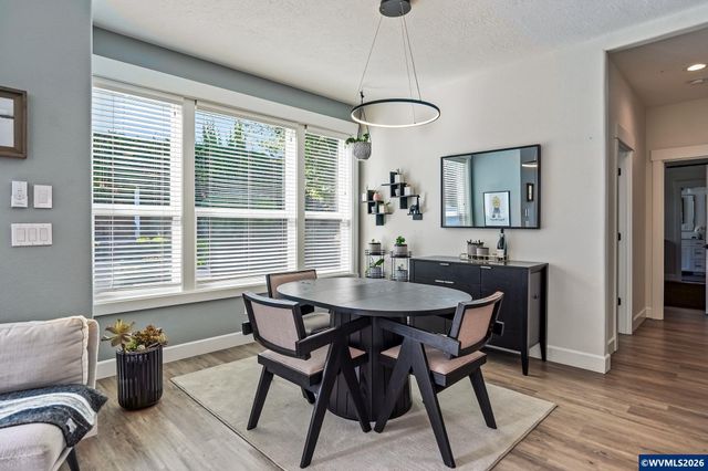 1697 Onyx St NW, Salem, OR 97304
