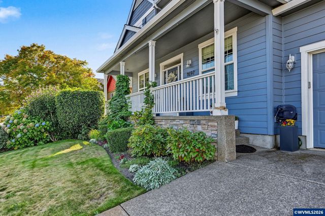 1697 Onyx St NW, Salem, OR 97304