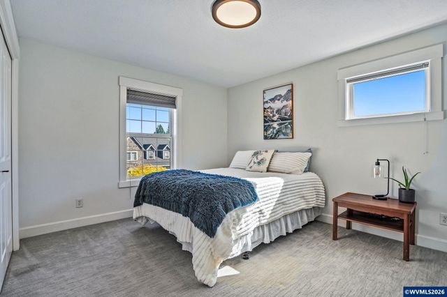 1697 Onyx St NW, Salem, OR 97304