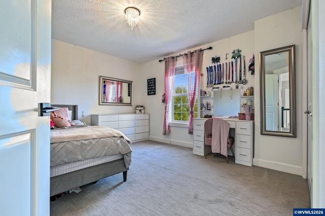 1697 Onyx St NW, Salem, OR 97304