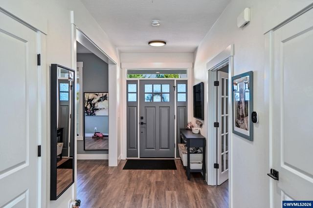1697 Onyx St NW, Salem, OR 97304
