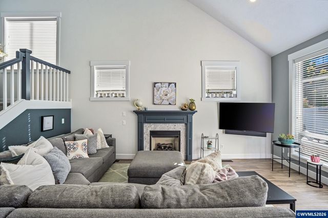1697 Onyx St NW, Salem, OR 97304