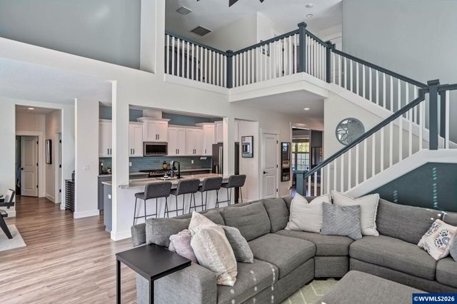 1697 Onyx St NW, Salem, OR 97304