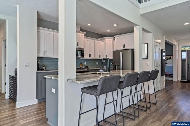 1697 Onyx St NW, Salem, OR 97304