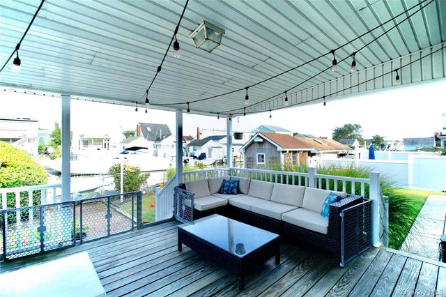 313 West Drive, Copiague, NY 11726