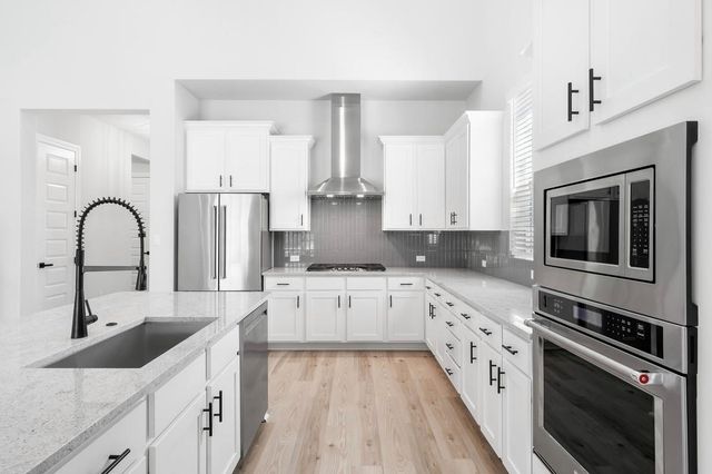 166 Loysoya ST, Bastrop, TX 78602