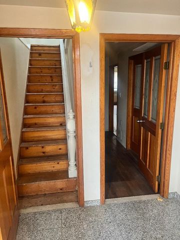 23-84 33rd, Astoria, NY 11105