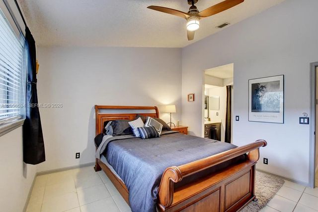 16 Via De Casas Sur 201, Boynton Beach, FL 33426