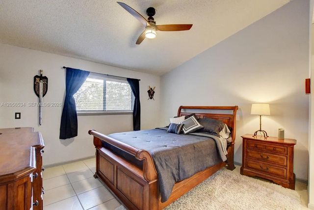 16 Via De Casas Sur 201, Boynton Beach, FL 33426