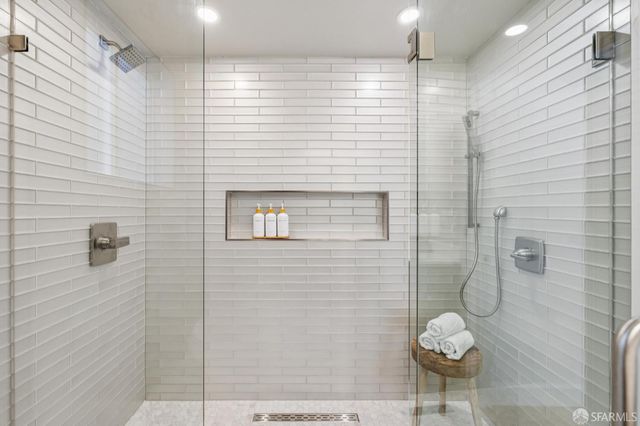 331 Lisbon Street, San Francisco, CA 94112