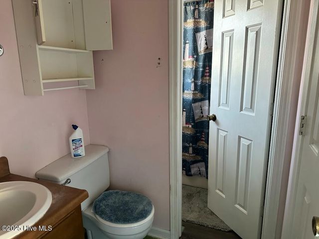 275 Salty Shores Road, Newport, NC 28570